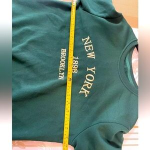 SHEIN Mens Women's NY BROOKLYN Graphic Thermal Oversized Sweatshirt Green Sz S